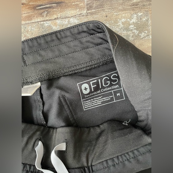 Figs Zamora Joggers Scrubs - Picture 2 of 2